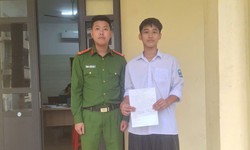 H&#224;nh động bất ngờ của nam sinh THPT sau khi nhận hơn 30 triệu qua t&#224;i khoản từ người lạ