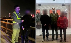 Ngăn chặn một thanh ni&#234;n định nhảy cầu Nhật T&#226;n