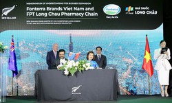 Anlene cùng Chuỗi nhà thuốc FPT Long Châu cam kết chung tay nâng cao chăm sóc sức khỏe cộng đồng