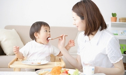 3 sai lầm khi nu&#244;i dưỡng v&#224; chăm s&#243;c trẻ cha mẹ cần biết