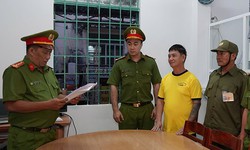 Bắt đối tượng cho vay tiền với l&#227;i suất 360%/năm