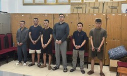 H&#233; lộ chi&#234;u tr&#242; nh&#243;m &#39;lợn rừng&#39; bảo k&#234; c&#244;ng tr&#236;nh x&#226;y dựng ở H&#224; Nội