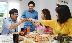 Đ&#243;n đại lễ 50 năm thống nhất đất nước, HDBank ho&#224;n tiền hơn 5 triệu đồng cho chủ thẻ t&#237;n dụng