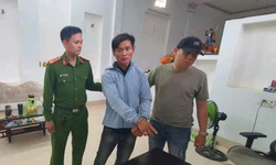 Tạm giữ kẻ vừa ra t&#249; lại đi trộm cắp nh&#224; d&#226;n