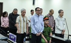 Nh&#243;m cựu l&#227;nh đạo Tổng c&#244;ng ty Ch&#232; lĩnh &#225;n, kiến nghị thu hồi &#39;đất v&#224;ng&#39;