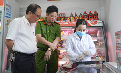 Quảng B&#236;nh đẩy mạnh c&#244;ng t&#225;c kiểm tra an to&#224;n vệ sinh thực phẩm