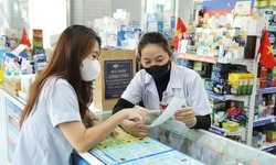 Đưa th&#244;ng tin l&#234;n h&#243;a đơn v&#224; web, FPT Long Ch&#226;u trao quyền tự bảo vệ sức khỏe cho người d&#226;n