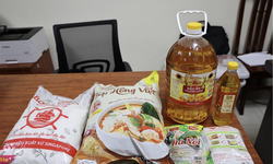 Chuy&#234;n gia chỉ c&#225;ch nhận biết dầu ăn giả bằng mắt thường