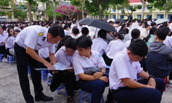 Tuy&#234;n truyền biển đảo cho 1.600 gi&#225;o vi&#234;n, học sinh v&#224; đo&#224;n vi&#234;n ở Kh&#225;nh H&#242;a
