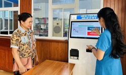 Triển khai bệnh &#225;n điện tử ở Nghệ An: Tuyến huyện c&#242;n nhiều vướng mắc