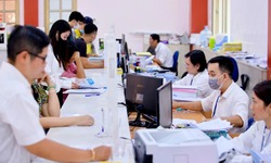 Thủ tướng y&#234;u cầu đảm bảo chi trả chế độ cho c&#225;n bộ khi thực hiện sắp xếp bộ m&#225;y