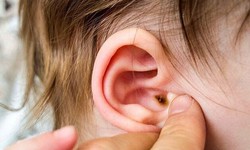 Biến chứng vi&#234;m tai giữa ở trẻ nguy hiểm hơn bạn tưởng