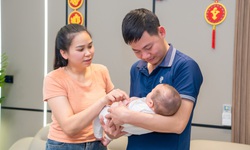 Hạnh ph&#250;c trọn vẹn sau 7 năm thử th&#225;ch của người mẹ mang gen bệnh hiếm