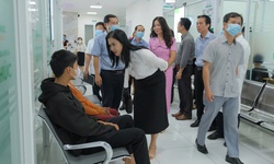 L&#227;nh đạo UBND tỉnh Đắk N&#244;ng kiểm tra c&#244;ng t&#225;c ph&#242;ng, chống dịch bệnh v&#224; kh&#225;m, chữa bệnh BHYT tại một số cơ sở y tế tư nh&#226;n
