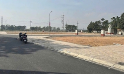 Đấu gi&#225; huyện ven H&#224; Nội bất ngờ l&#234;n gần 181 triệu đồng/m&#233;t vu&#244;ng