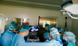 Sự t&#237;n nhiệm, niềm tin của b&#225;c sĩ Singapore v&#224; gia đ&#236;nh gi&#250;p b&#225;c sĩ Việt Nam gi&#224;nh lại sự sống cho thai nhi