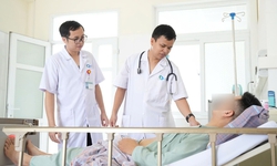 Tức ngực khi vận động, một thanh ni&#234;n đi kh&#225;m v&#224; ph&#225;t hiện c&#243; khối u khổng lồ