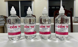 Sử dụng phải cồn y tế giả c&#243; thể g&#226;y tổn thương thần kinh, m&#249; mắt, tử vong