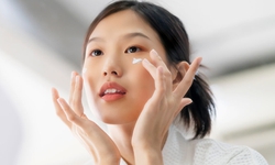 7 th&#243;i quen l&#224;m chậm qu&#225; tr&#236;nh h&#236;nh th&#224;nh nếp nhăn