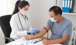 Từ ph&#242;ng x&#233;t nghiệm đến mọi v&#249;ng miền: Genlab c&#249;ng Gennovax v&#224; Golab kiến tạo nền y tế th&#244;ng minh