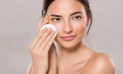 Tẩy trang đ&#250;ng c&#225;ch l&#224;m sạch da, ngừa mụn