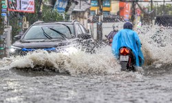 Mưa lớn c&#242;n tiếp diễn, b&#227;o c&#243; thể ảnh hưởng đất liền trong th&#225;ng 7