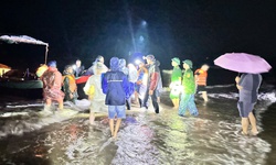 Lật thuyền trong đ&#234;m, một ngư d&#226;n mất t&#237;ch