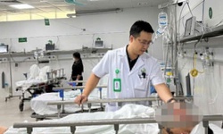 Bộ Y tế: Sẵn s&#224;ng thiết lập trạm cấp cứu d&#227; chiến để đảm bảo kh&#225;m chữa bệnh trong b&#227;o số 3