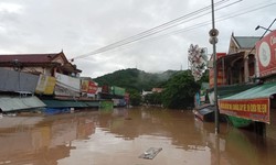 Cảnh b&#225;o lũ tr&#234;n s&#244;ng ở Y&#234;n B&#225;i v&#224; Nghệ An đang l&#234;n nhanh, ngập lụt k&#233;o d&#224;i