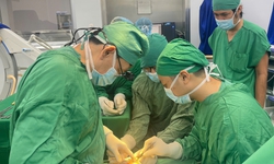 Đo&#224;n chuy&#234;n gia TPHCM hỗ trợ chấn thương chỉnh h&#236;nh tại Kh&#225;nh H&#242;a