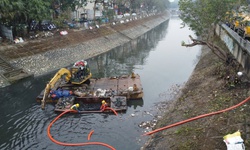 Đập d&#226;ng sẽ cứu những d&#242;ng s&#244;ng chết ở H&#224; Nội như thế n&#224;o?