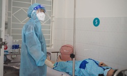 N&#226;ng cao vai tr&#242; của nữ hộ sinh trong hoạt động chăm s&#243;c sức khỏe b&#224; mẹ v&#224; trẻ sơ sinh v&#249;ng cao