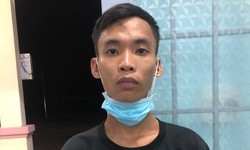 Đang ngồi t&#226;m sự với bạn g&#225;i th&#236; bị cướp tấn c&#244;ng