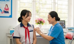 Ti&#234;m vaccine HPV – L&#225; chắn v&#224;ng ngăn ngừa ung thư cổ tử cung