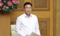 Ph&#243; Thủ tướng L&#234; Th&#224;nh Long: Sớm ho&#224;n thiện Nghị quyết về đột ph&#225; trong c&#244;ng t&#225;c chăm s&#243;c sức khỏe nh&#226;n d&#226;n