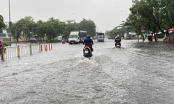 Đ&#234;m nay miền Bắc đ&#243;n mưa lớn