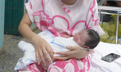 Ca phẫu thuật phức tạp điều trị bệnh l&#253; hiếm gặp cho bệnh nhi 2 ng&#224;y tuổi
