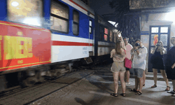 CSGT kiểm tra đột xuất phố đường tàu Khâm Thiên - Lê Duẩn xử lý nhiều sai phạm