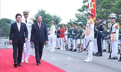 Lễ đ&#243;n Tổng B&#237; thư T&#244; L&#226;m v&#224; Phu nh&#226;n thăm cấp Nh&#224; nước Đại H&#224;n D&#226;n Quốc