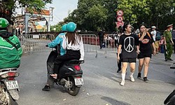 Cầu Long Bi&#234;n bất ngờ bị cấm giờ cao điểm, c&#225;c đơn vị n&#243;i g&#236;?