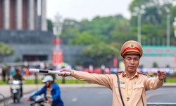 Ng&#224;y 19/8 tạm cấm, hạn chế phương tiện từ đường Ho&#224;ng Sa đến L&#253; Sơn, người d&#226;n đi lại thế n&#224;o?