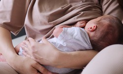 Thực hư việc nu&#244;i con bằng sữa mẹ l&#224;m mẹ mất sức, s&#250;t c&#226;n?