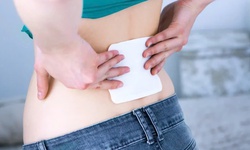 Đau nhức sau khi tập luyện thể thao, c&#243; n&#234;n d&#225;n miếng giảm đau?