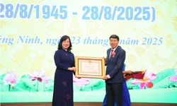80 năm Ng&#224;y truyền thống Văn ph&#242;ng ng&#224;nh Y tế: Vinh danh những đ&#243;ng g&#243;p thầm lặng