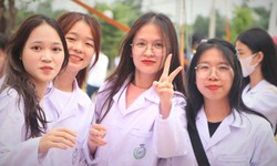 Điểm chuẩn ng&#224;nh Y Dược 2025: Bức tranh ph&#226;n h&#243;a v&#224; lời giải từ chuy&#234;n gia