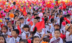 Thủ tướng: Tuyệt đối kh&#244;ng để học sinh thiếu trường, người d&#226;n thiếu nơi kh&#225;m chữa bệnh sau thi&#234;n tai