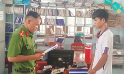 Khởi tố, bắt tạm giam đối tượng cướp tại tiệm v&#224;ng để trả nợ