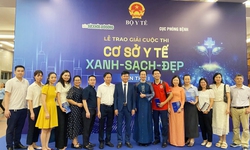 Kh&#244;ng kh&#237; rộn r&#224;ng trước giờ diễn ra Lễ trao giải cuộc thi &#39;Cơ sở Y tế Xanh - Sạch - Đẹp&#39;