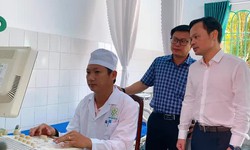 Chuy&#234;n gia quốc tế chia sẻ kinh nghiệm ph&#225;t triển y học gia đ&#236;nh tại Cần Thơ