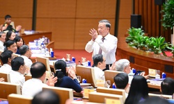Tổng B&#237; thư T&#244; L&#226;m dự Hội nghị chuy&#234;n đề &#39;B&#236;nh d&#226;n học vụ số - Quốc hội số&#39;